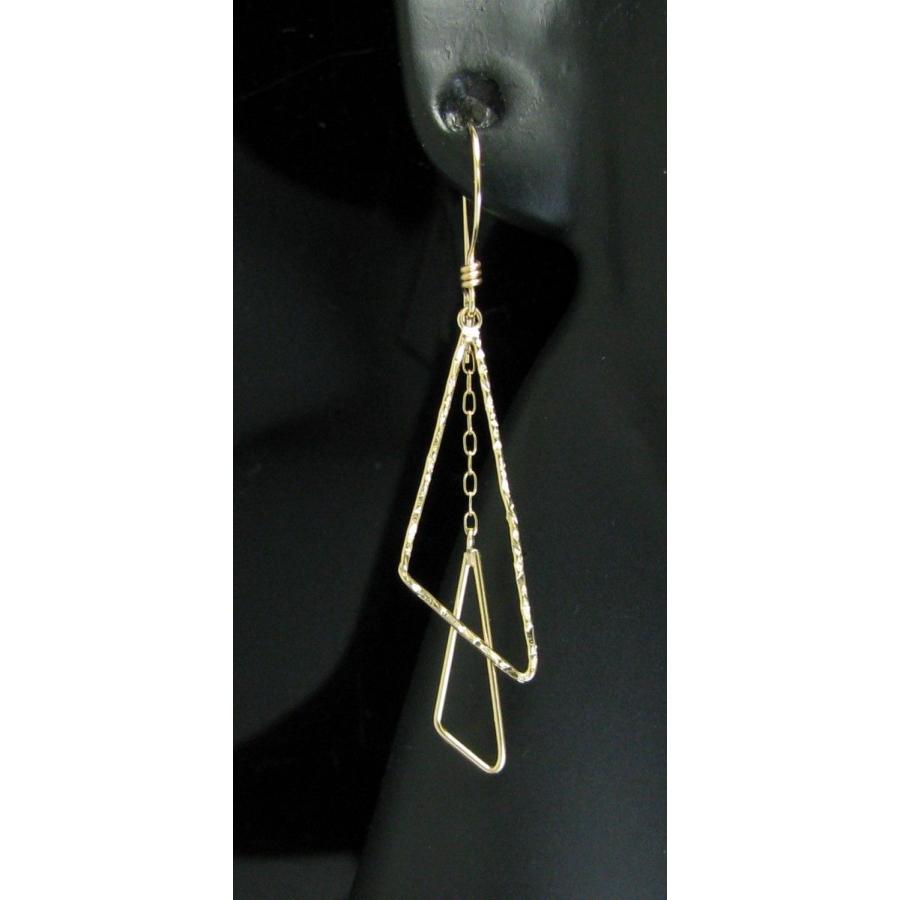 K18 地金 ロング フック ピアス 三角 トライアングル 18金 アンティーク風 凸凹加工　ジプシーピアス