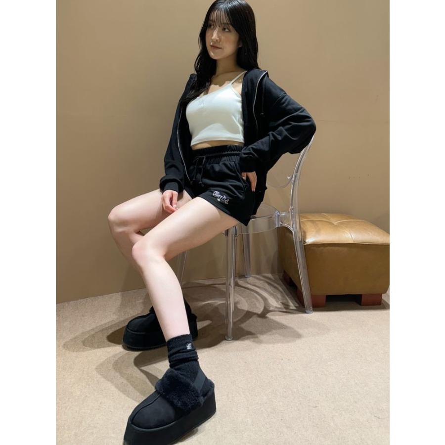 GYDA（ジェイダ） (ジェイダ）ラインストーンGYDAラメショートパンツ