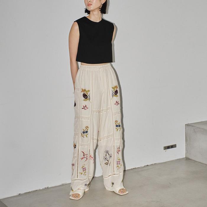 TODAYFUL トゥデイフル 予約 2024年頃8月中旬予定 Embroidery Patchwork Trousers パッチワーク トラウザーズ 12410703 (エクリュ)｜rapture026｜02