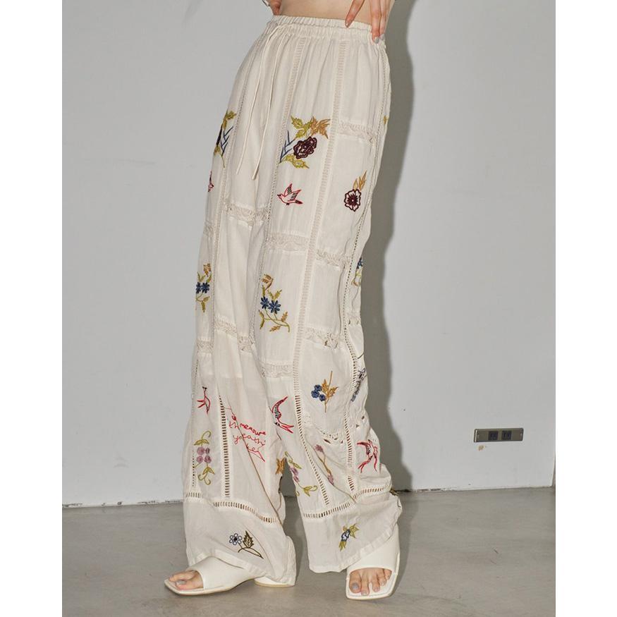 TODAYFUL トゥデイフル 予約 2024年頃8月中旬予定 Embroidery Patchwork Trousers パッチワーク トラウザーズ 12410703 (エクリュ)｜rapture026｜08