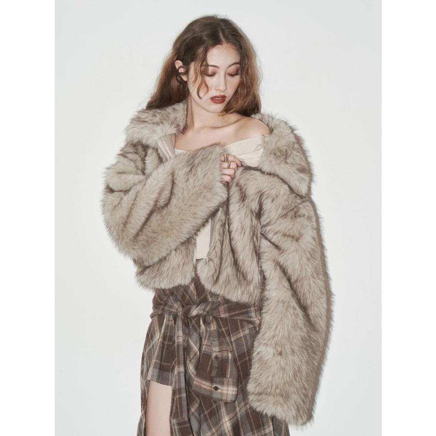 EVRIS（エヴリス） エブリス フェイクファーショートブルゾン 即日発送