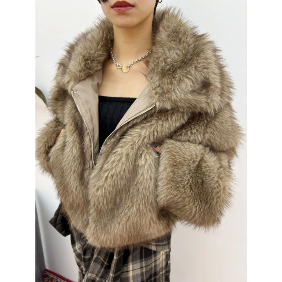 EVRIS（エヴリス） エブリス フェイクファーショートブルゾン 即日発送