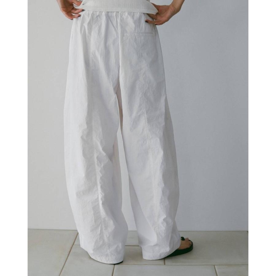 ANUKE アンヌーク Volumetuck Cocoon Pants  　即日発送の画像