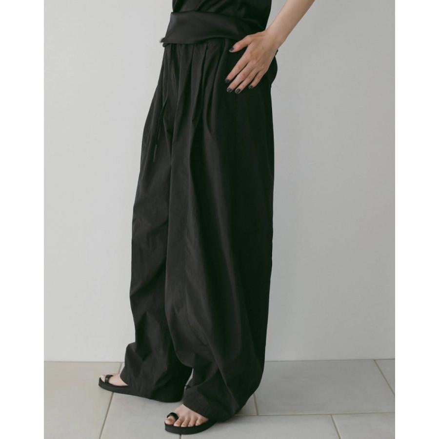 ANUKE アンヌーク Volumetuck Cocoon Pants  　即日発送の画像