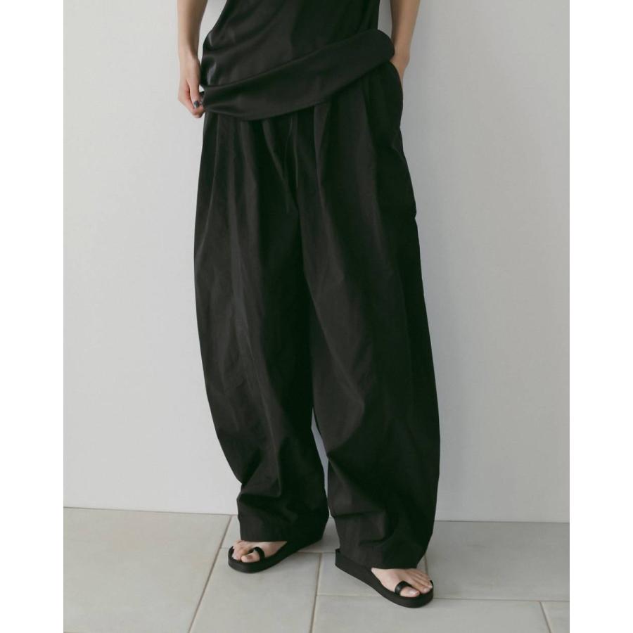 ANUKE アンヌーク Volumetuck Cocoon Pants  　即日発送の画像