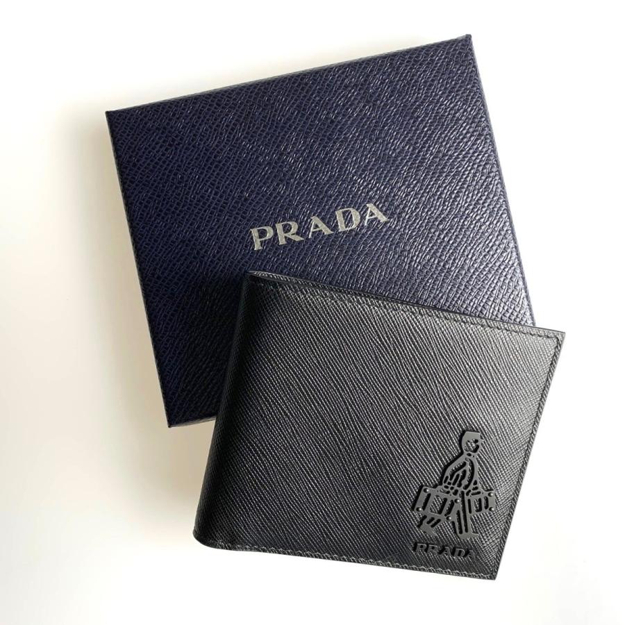 新品・未使用品）プラダ PRADA 三角 ロゴプレート 二つ折り長財布