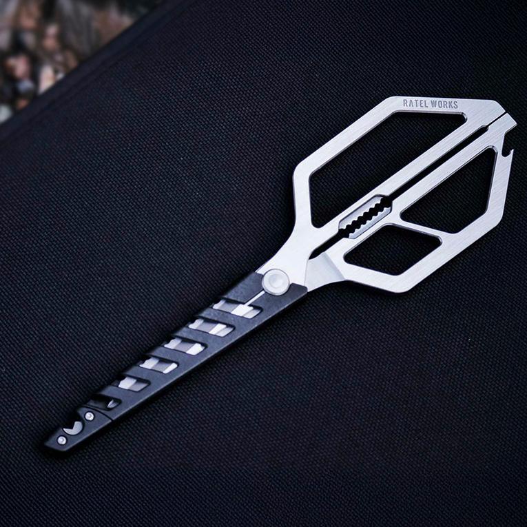 ALLES CHEF TOOL(アレスシェフツール) RATELWORKS ラーテルワークス  キッチンハサミ 多機能ハサミ 収納ケース付 キャンプ バーベキュー キッチン(RWS0228)予約（Yahoo!・RATEL WORKS CAMP）