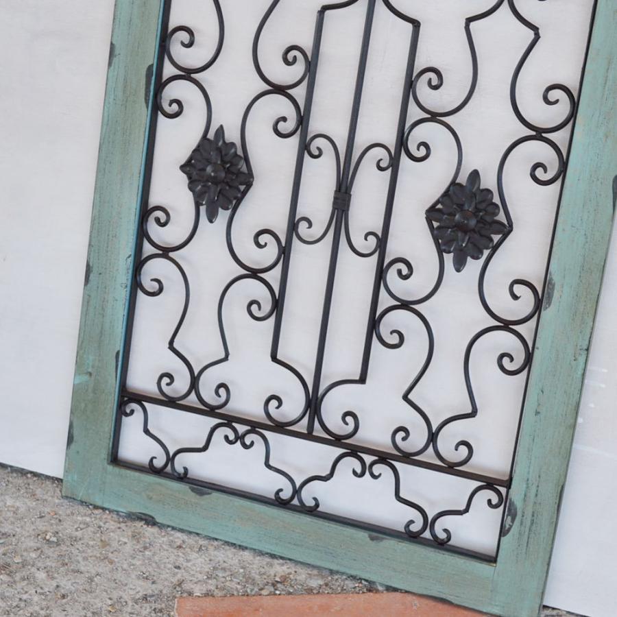 ウォールデコレーション アーチ型 窓枠 アンティーク風 飾り : ラタン