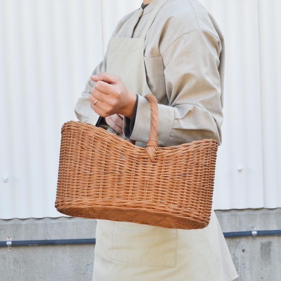 ラタン 舟形 ピクニックバスケット ねじり手 籐かご 収納 : ラタン