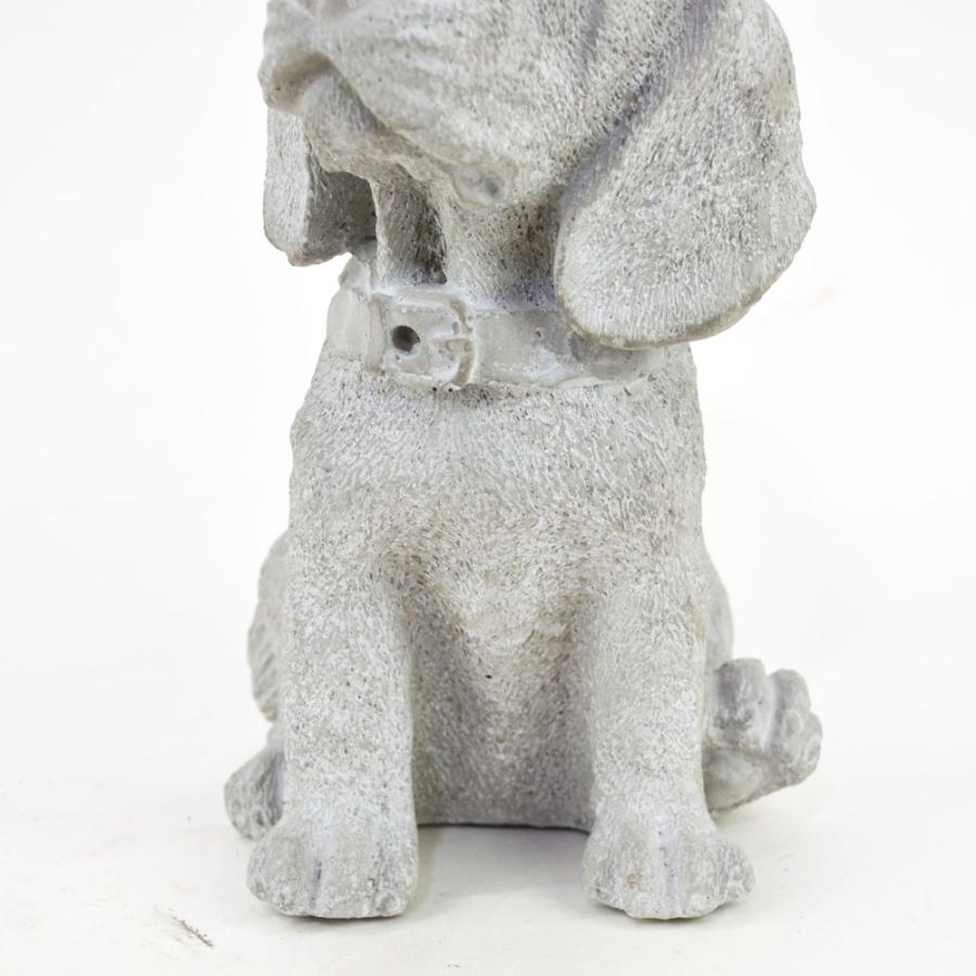 犬の形の石製置物 inu569.jpg