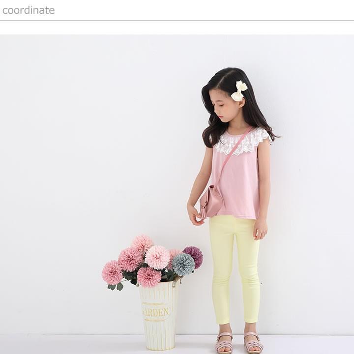 セール特別価格 子供用 女の子 タッセル付 バッグ 全7色 ポシェット カジュアル キッズ プチプラ ジュニア おしゃれ 安い 可愛い 新品 かわいい Babylonrooftop Com Au