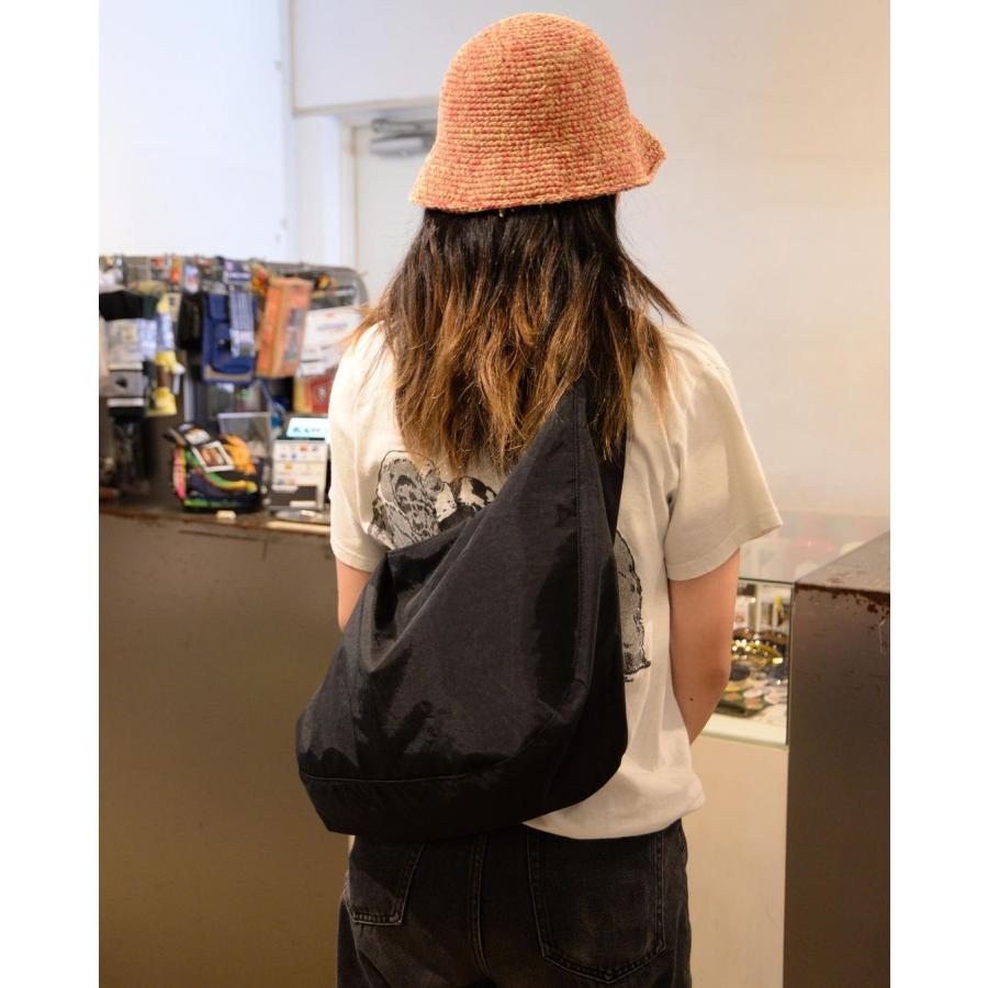 BAGGU（バグゥ） ラージ ナイロン クレセント バッグ ブラック メンズ