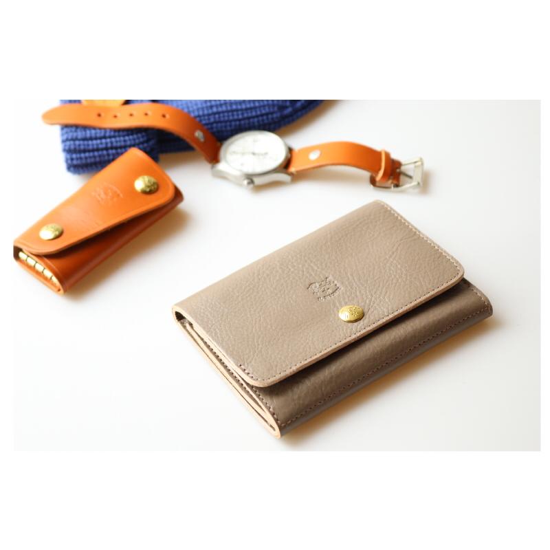 新品未使用　IL BISONTE 二つ折り財布 ウォレット　保存袋付き IL BISONTE イルビゾンテ 財布 2つ折スクエアウォレット（ B
