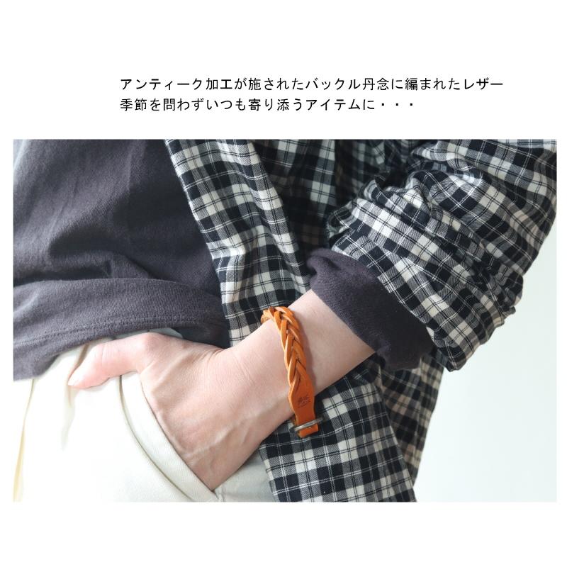 IL BISONTE（イルビゾンテ） ブレスレット 三つ編みレザーブレスレット 