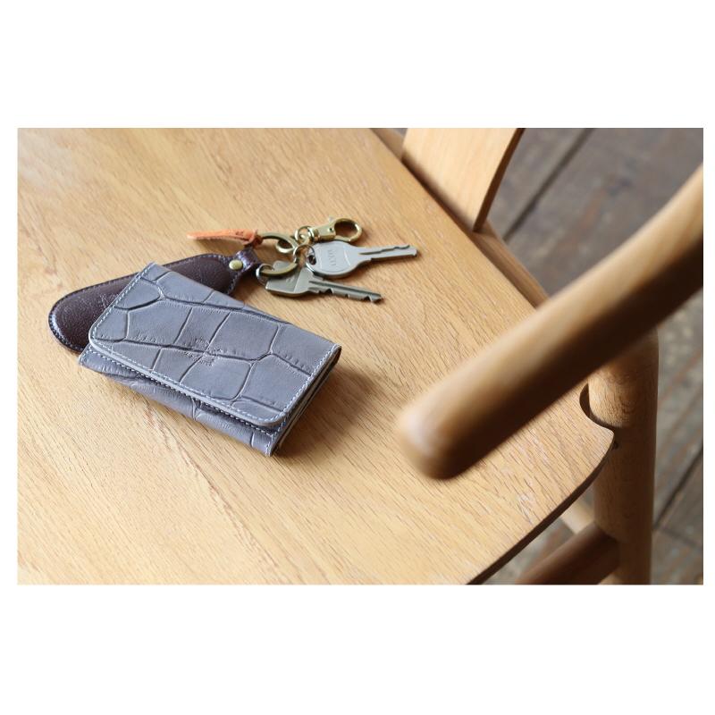 IL BISONTE（イルビゾンテ） カードケース 名刺入れ カードケース