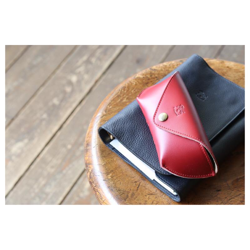 IL BISONTE（イルビゾンテ） メガネケース レザーフラップ眼鏡ケース