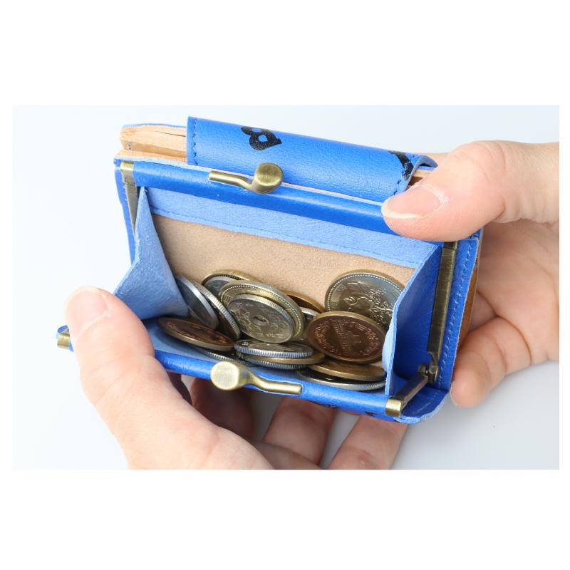 IL BISONTE（イルビゾンテ） 財布 ロゴプリント 2つ折りがま口フラップ