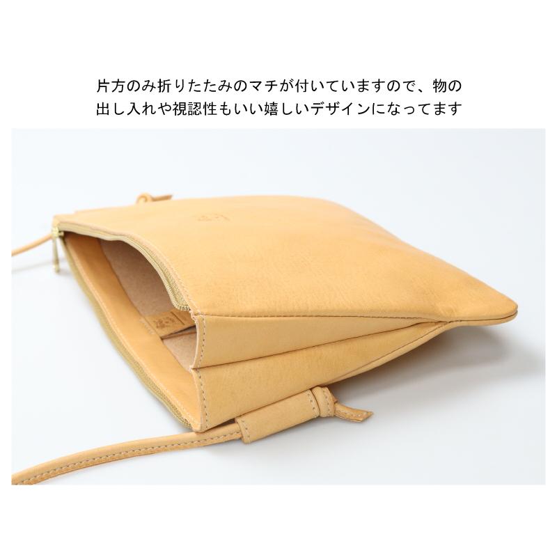 IL BISONTE（イルビゾンテ） バッグ フラット スクエア ショルダー