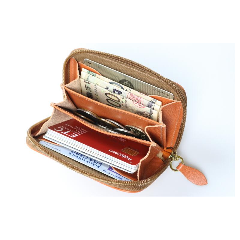 IL BISONTE（イルビゾンテ） カードケース マルチ ストレイジ〔 2025年