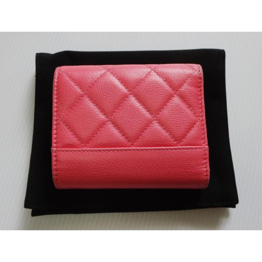 CHANEL 美品 シャネル財布 キャビアスキン ハーフココ 折り財布 CHANEL 美品 シャネル財布 キャビアスキン ハーフココ 折り財布