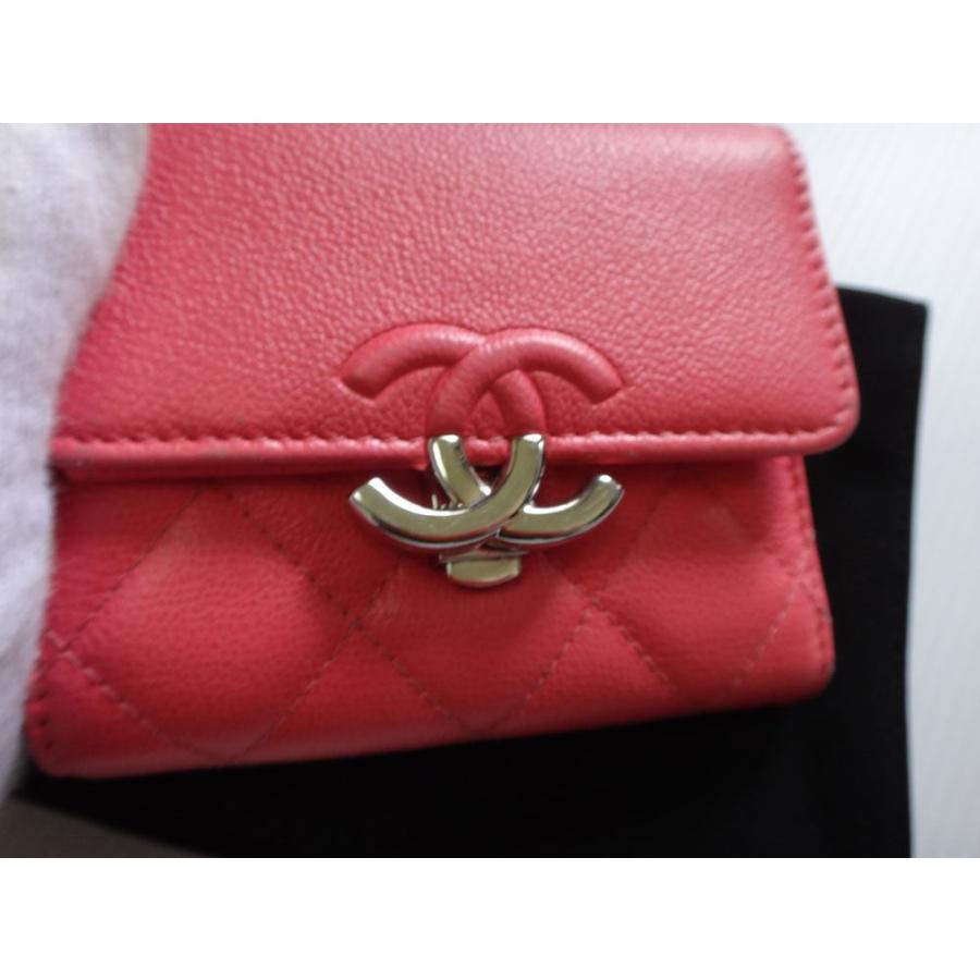 CHANEL 美品 シャネル財布 キャビアスキン ハーフココ 折り財布 CHANEL 美品 シャネル財布 キャビアスキン ハーフココ 折り財布