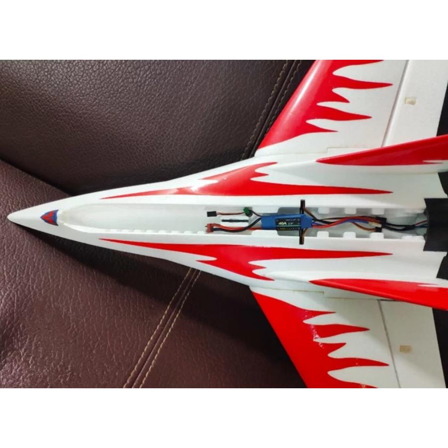 T750　STINGER　超高速デルタ機　機体キット |  | 01