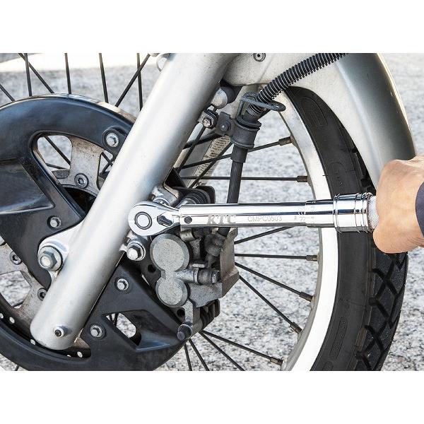 KTC 京都機械工具 差込角12.7SQ プレセット型トルクレンチ10-50NM CMPC0504 代引不可