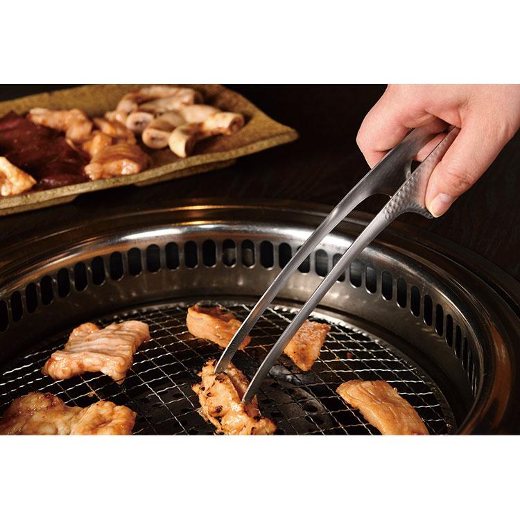 日本製 燕三条 ステンレス 焼肉トング 25cm 250mm 先細 槌目 トング