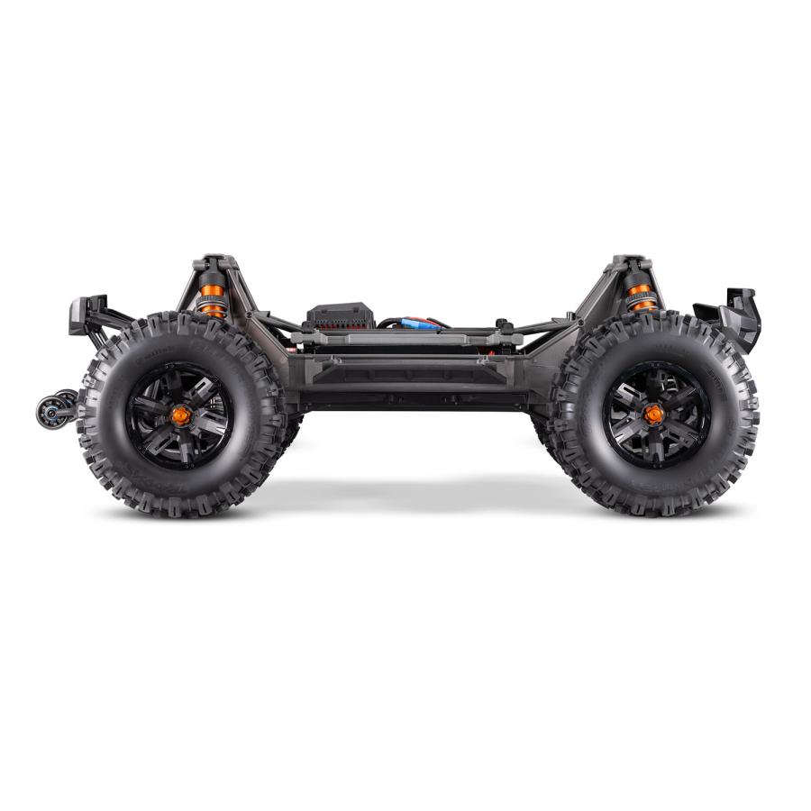 トラクサス XMAXX BELTED 8S ベルト付きタイヤ 4WD ブラシレス