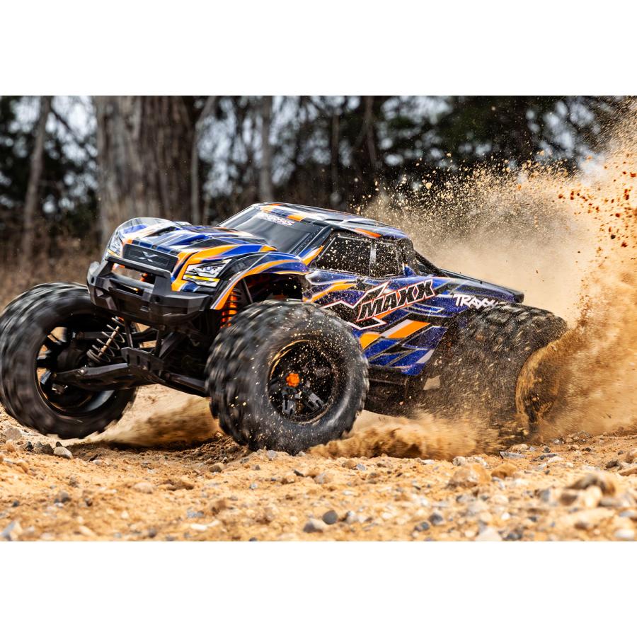 トラクサス XMAXX BELTED 8S ベルト付きタイヤ 4WD ブラシレス