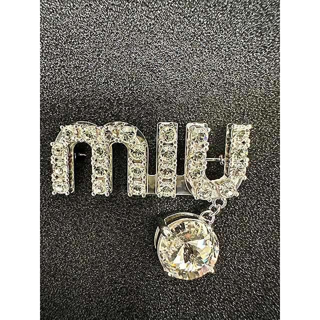 miu miu（ミュウミュウ） 【中古】【美品】MiuMiu ブローチ
