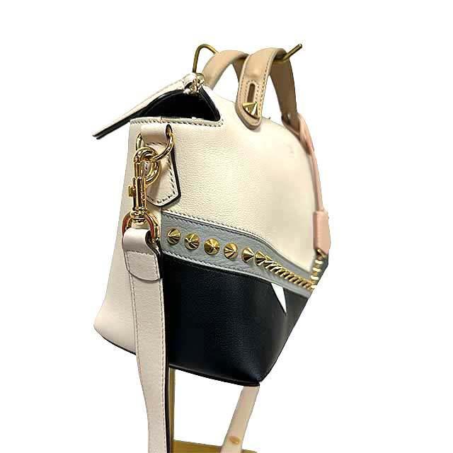 FENDI（フェンディ） 【中古】FENDI ハンドバッグ ブランド バグズ