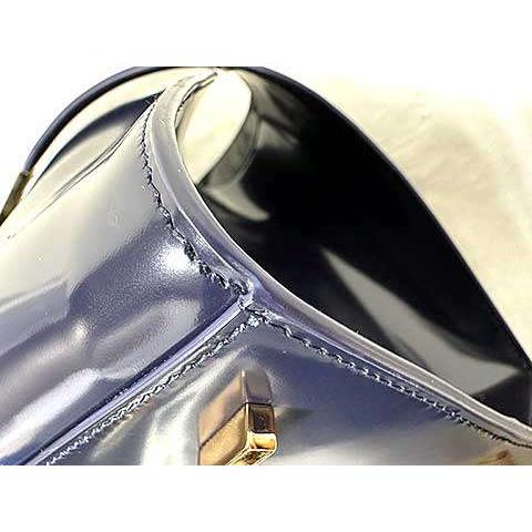 【中古】FERRAGANO フェラガモ バッグ ハグ Medium Tote ガラスレザー素材 パテントカーフ ネイビー＿s23＿s-0534-r23 FERRAGAMO（フェラガモ） 【中古】FERRAGANO バッグ ハグ Medium Tote