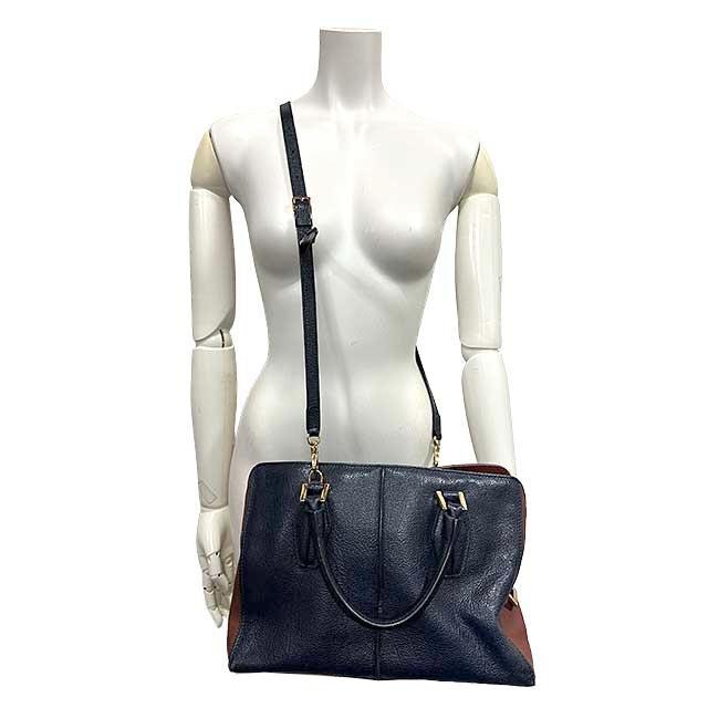 美品　トッズ　ダブルT 2way ハンドバッグ　トートバッグ　レザー　ネイビー TOD'S（トッズ） 【中古】【難あり】TOD'S バッグ 2WAY レディース