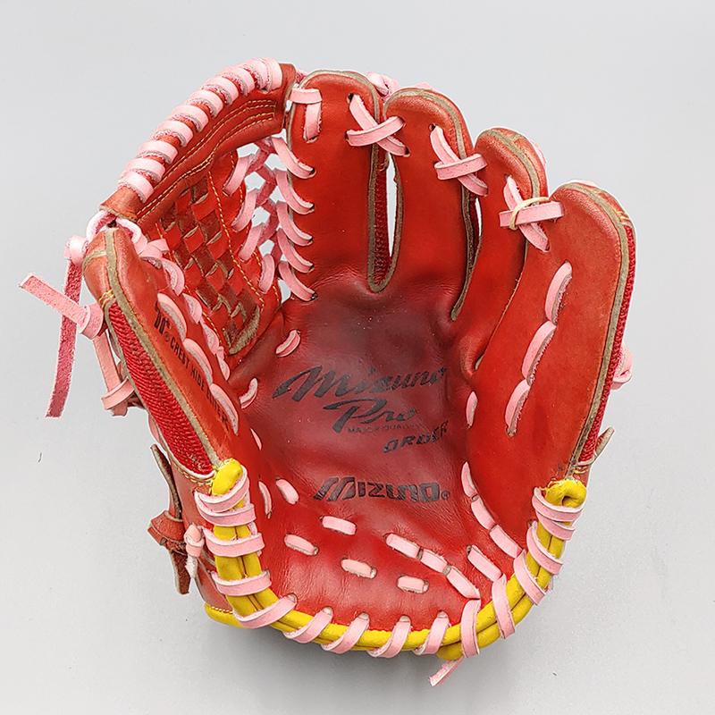MIZUNO 【デザインリメイク済み】 ミズノ 軟式グローブ / 投手用 MIZUNO 【デザインリメイク済み】 ミズノ 軟式グローブ / 投手用