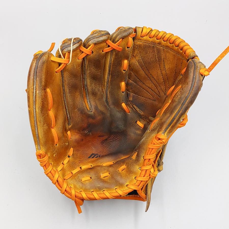 【オーバーホール済み (高校野球対応)】 ミズノ 硬式グローブ / 投手用 型付け済み (mizuno グラブ) [WE1053]の画像