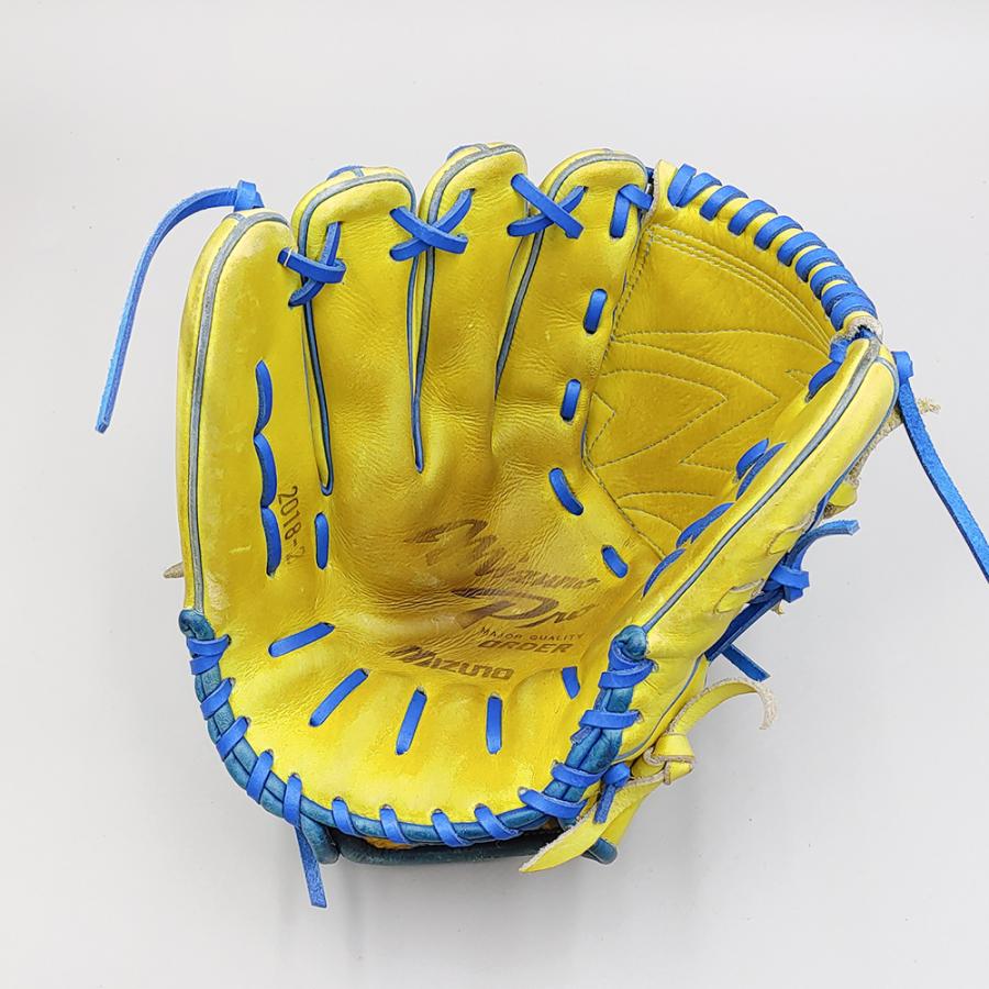 MIZUNO（ミズノ） 【全紐交換済み 】 軟式グローブ / 投手用 型付け