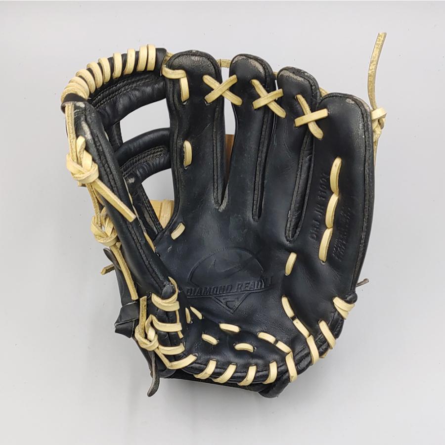 NIKE（ナイキ） 【全紐交換済み】 軟式グローブ / 内野手用 型付け済み