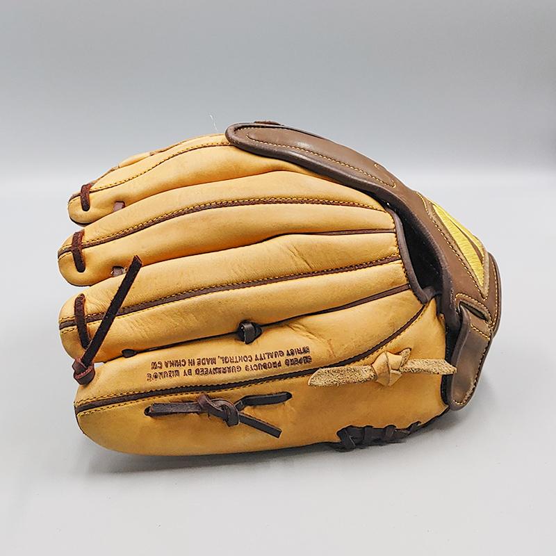 クリーニング済み 】 ミズノ 軟式グローブ / 内野手用 [WE558]