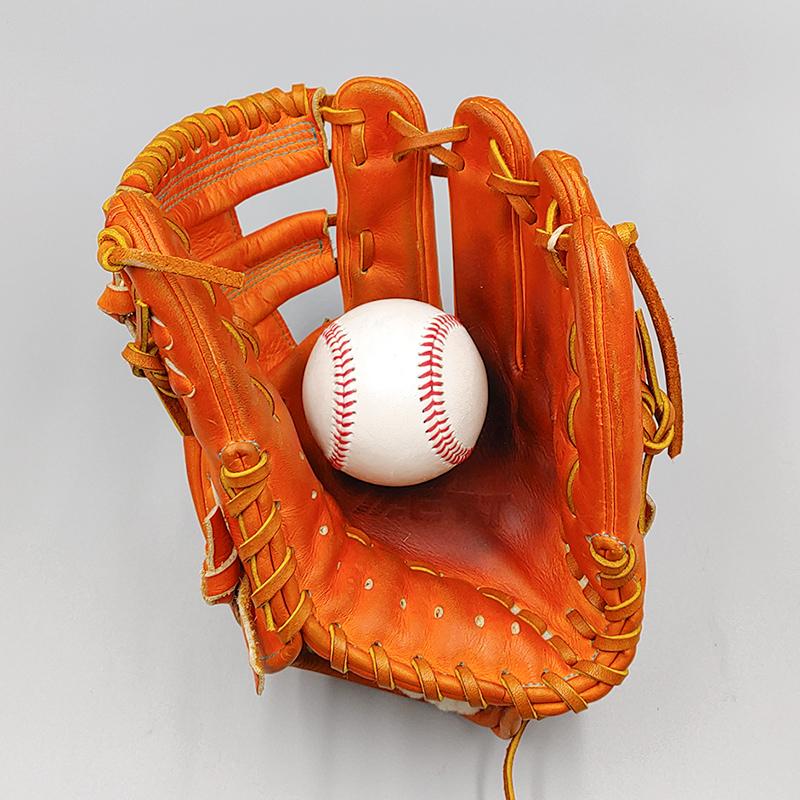 ゼット 【全紐交換済み (高校野球対応)】 硬式グローブ / 内野手 ゼット 【全紐交換済み (高校野球対応)】 硬式グローブ / 内野手