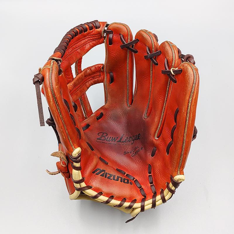 MIZUNO 【デザインリメイク済み】 ミズノ 軟式グローブ / 内野手 MIZUNO 【デザインリメイク済み】 ミズノ 軟式グローブ / 内野手