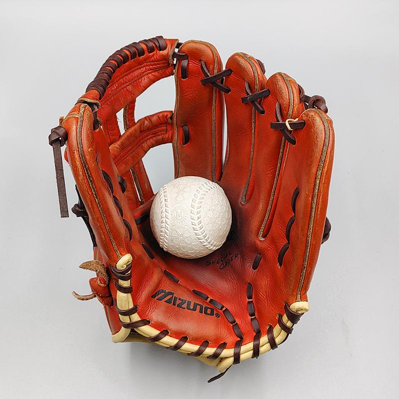 MIZUNO（ミズノ） 【デザインリメイク済み】 軟式グローブ / 内野手用