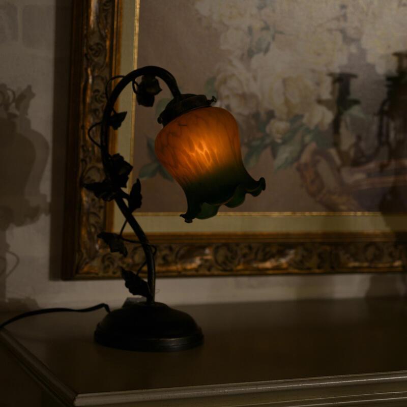 タッチセンサー テーブルランプ 1灯 2種類のデザインより選択