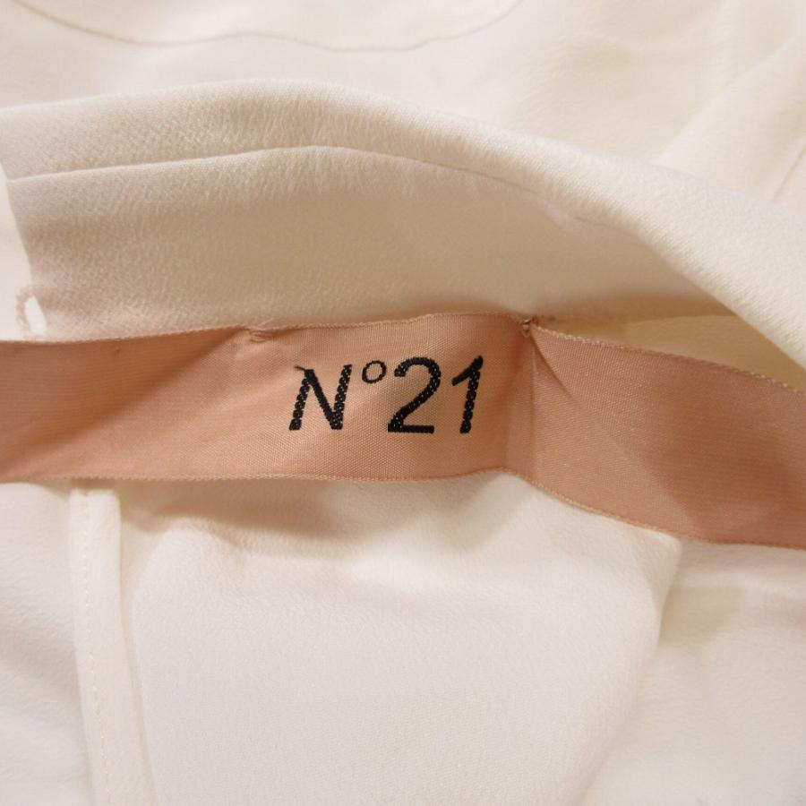N°21   ヌメロヴェントゥーノ    フリルブラウス シルク混 N°21 - 【N°21 ヌメロヴェントゥーノ】 シルクブラウスの通販 by Mm's