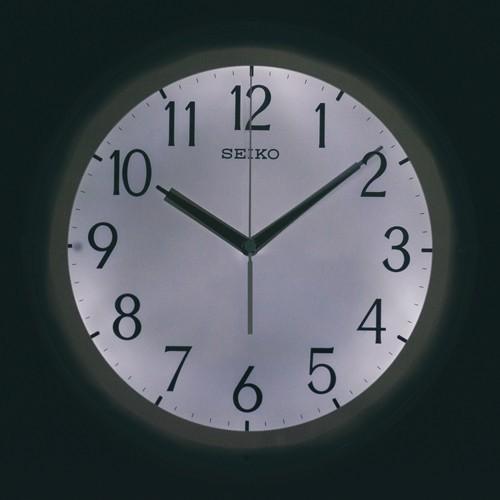 SEIKO 夜でも見える 全面点灯 電波掛時計 KX203B : 時計と雑貨のお店
