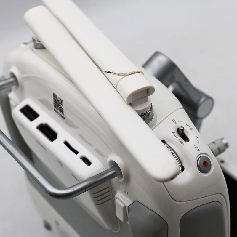 Phantom（DJI） DJI phantom 4Pro + モデル：WM331A 技適マーク有り