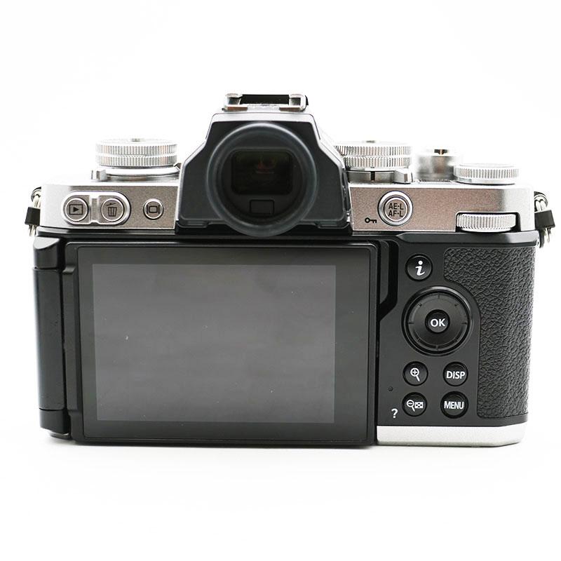 ニコン Nikon Zfc ミラーレスカメラ 元箱あり 中古並品