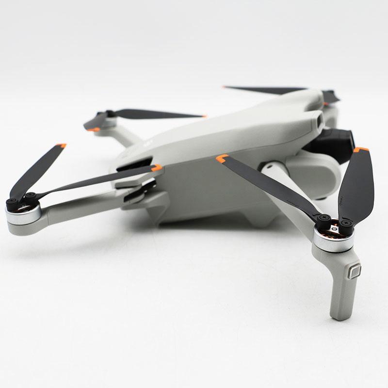 美品 DJI MINI3 FLY MORE COMBO PLUS モデル：MT3PD 技適マーク有り 元箱ありの画像
