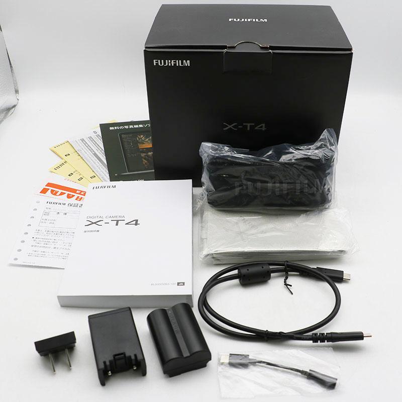 【美品】富士フイルム　X-T4(付属品多数) FUJIFILM（フジフイルム） 美品 富士フィルム X-T4 ボディ ブラック