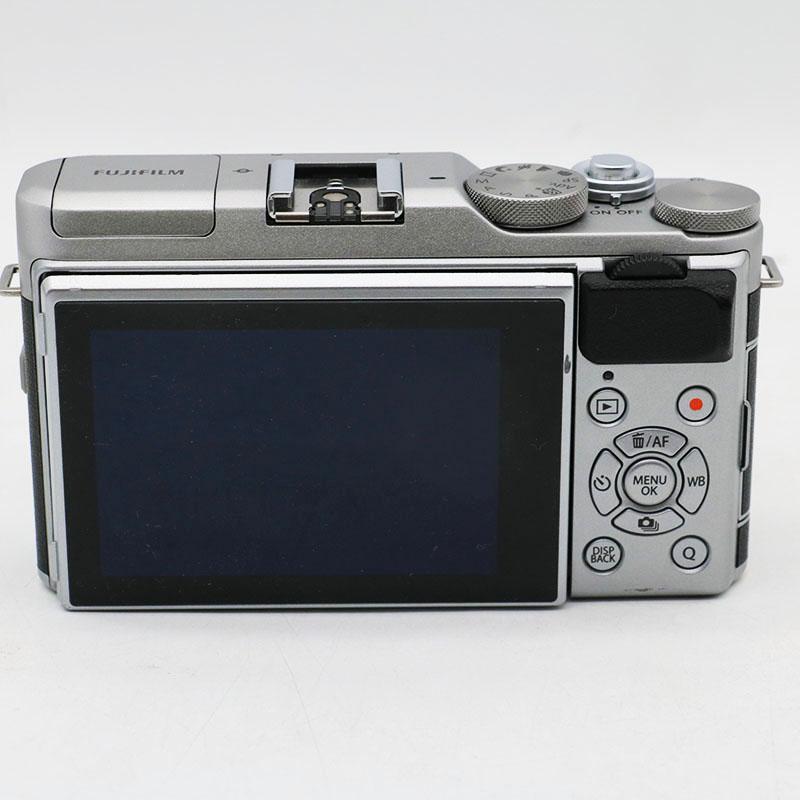 FUJIFILM 富士フィルム X-A5 ボディ シルバー シャター回数表示